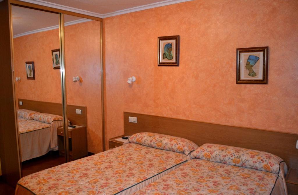 Hostal Residencia Bahia Ласе Екстериор снимка
